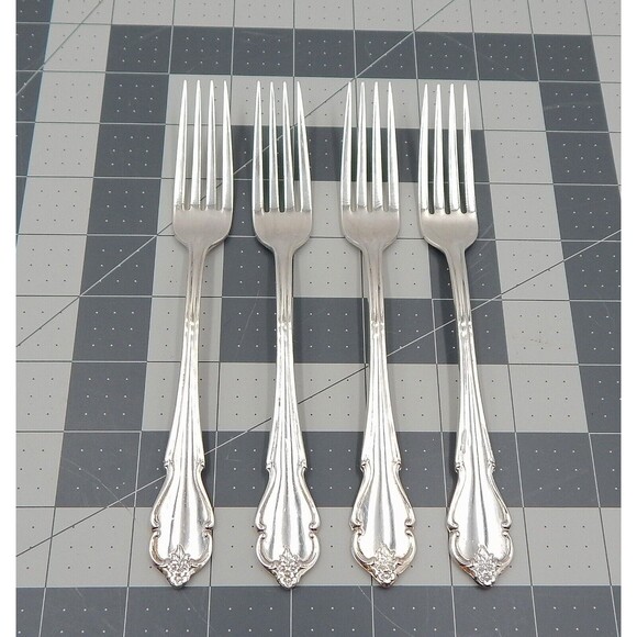 International Silverplate Waverly Dinner Place Forks 7-1/4 Inch Set of 4 - Picture 1 of 15